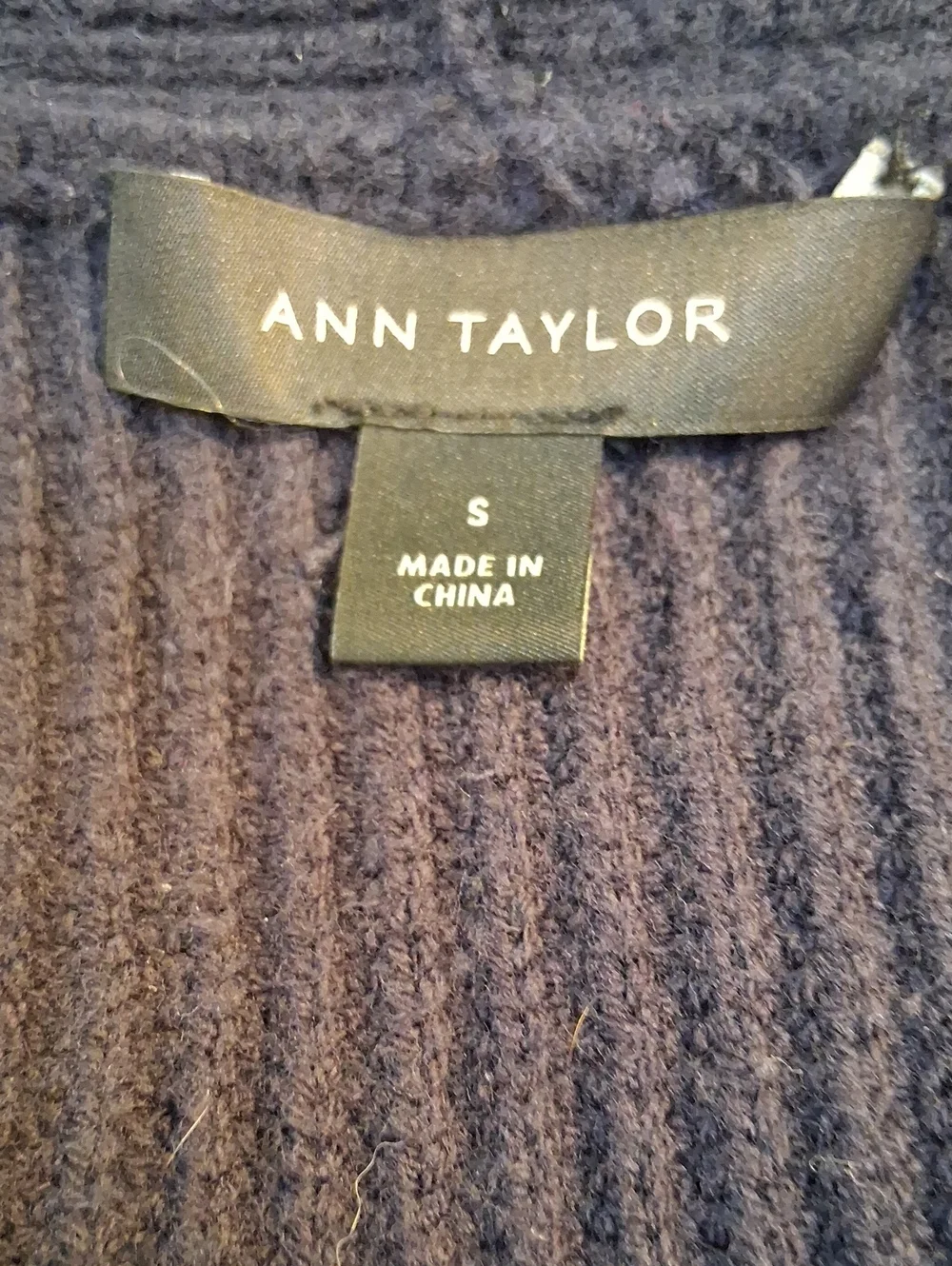 Ann Taylor Navy BLUE Puff Sleeve Sweater Small